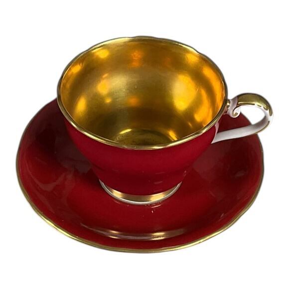 Vintage AYNSLEY Bone China England Rare Find Deep Red & Gold Tea Cup & Saucer - Picture 3 of 9